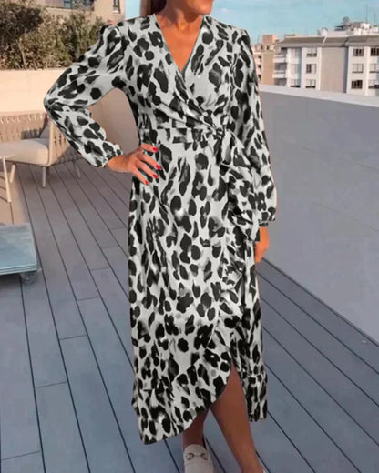 Lisandra™ - Jurk met V-hals 2024