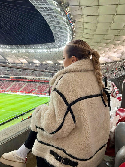 Kathy - Trendy Teddy Coat