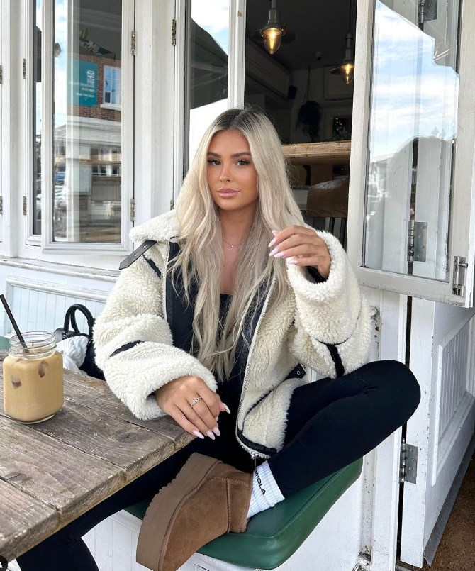 Kathy - Trendy Teddy Coat